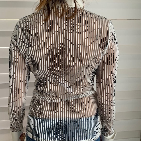 Cache top - Picture 2 of 3